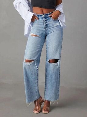 Women's Distressed Straight Leg Jeans